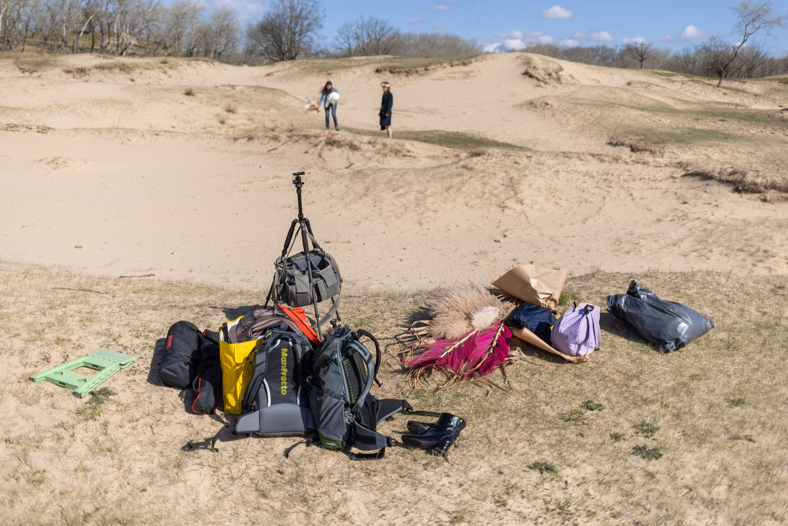 Boudoir fotografie Leiden Fotoshoot in de Amsterdamse Waterleidingduinen, styling door Lou Flower, visagie door Facedians